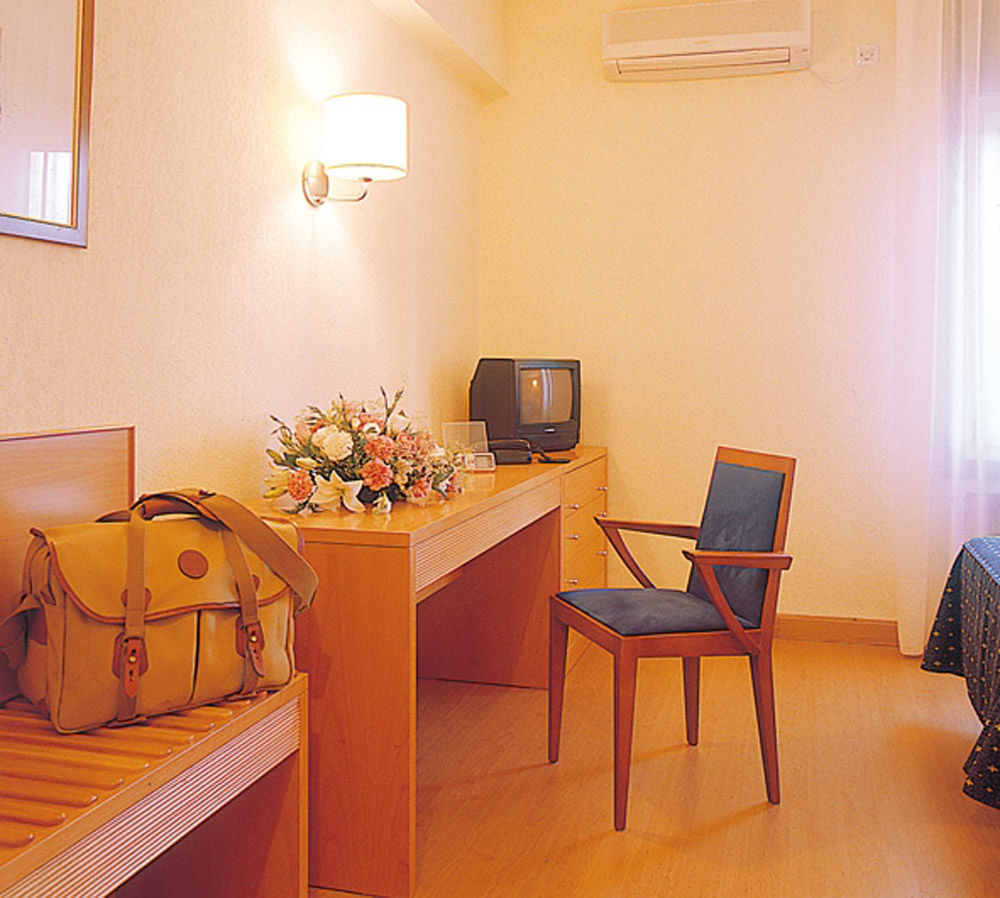 Hotel Palacios Alfaro Værelse billede